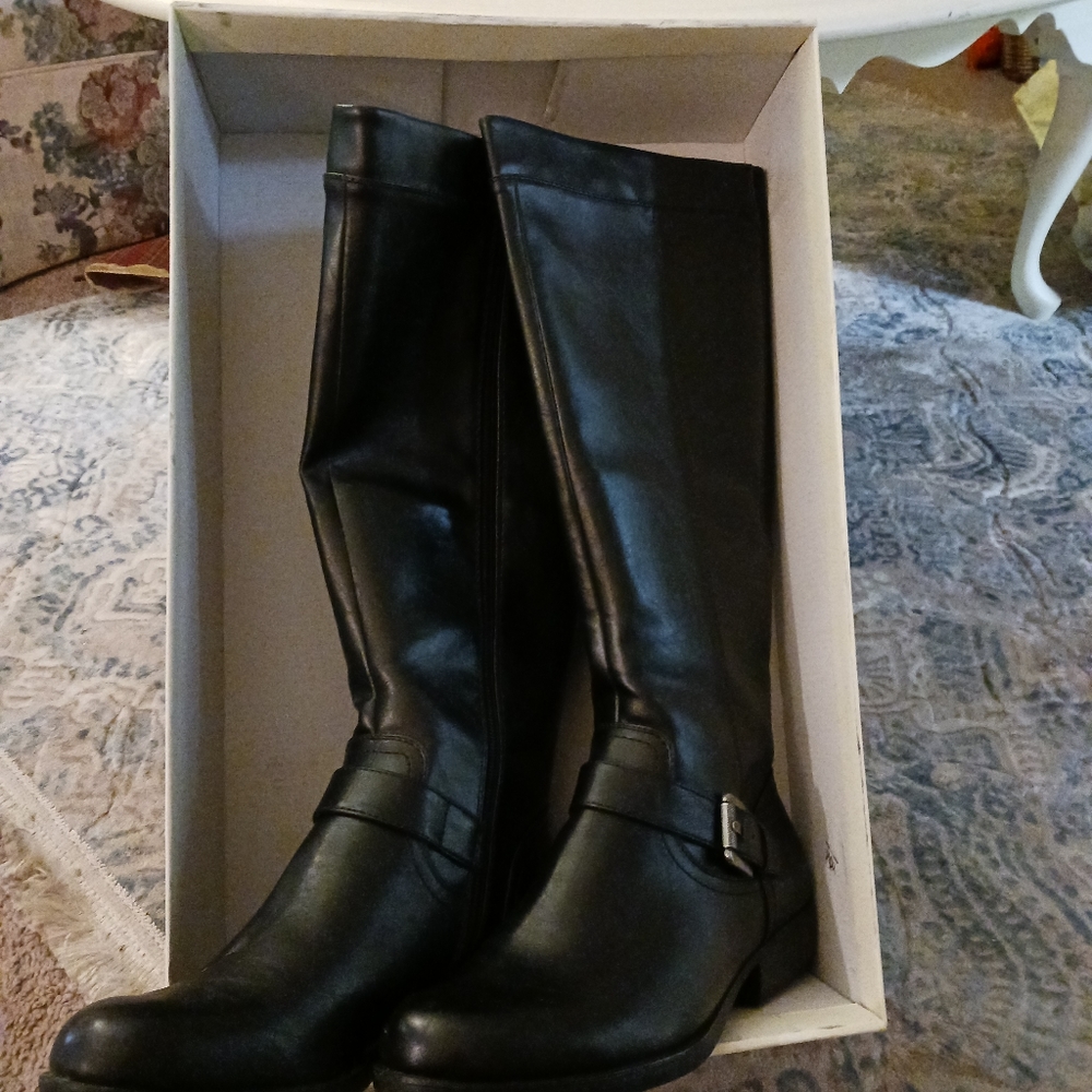 Kim Roger's boots